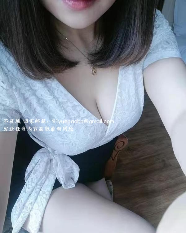 东站柳叶儿