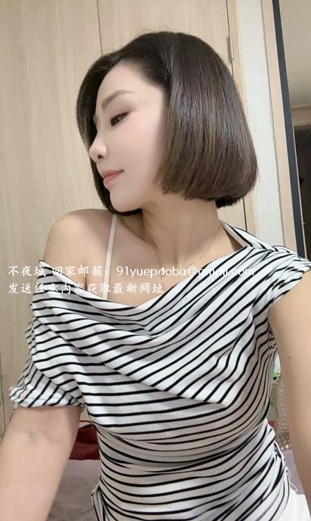 海珠邻家美女