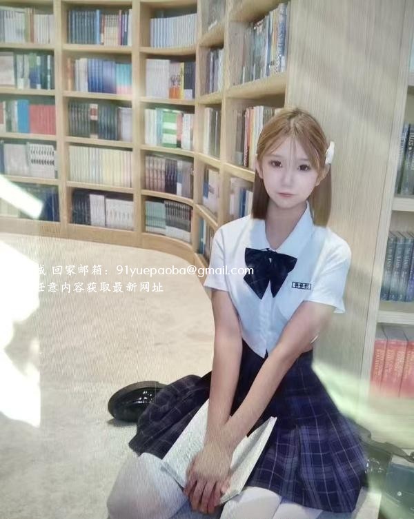 三点粉良家小妹妹