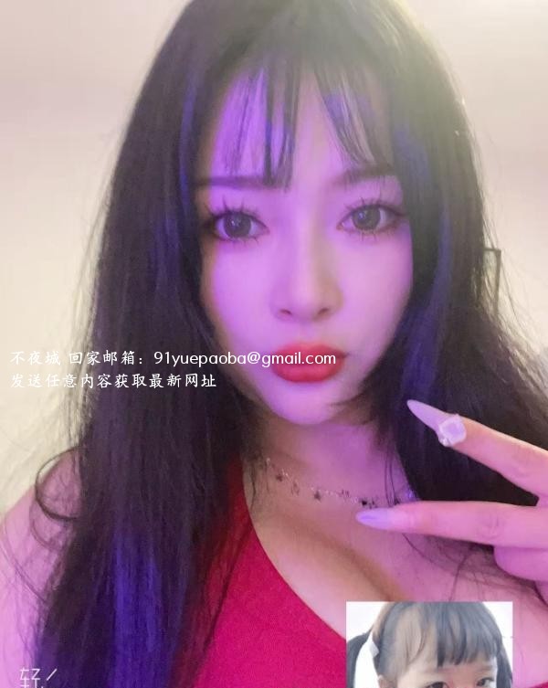 E奶巨乳小姐姐