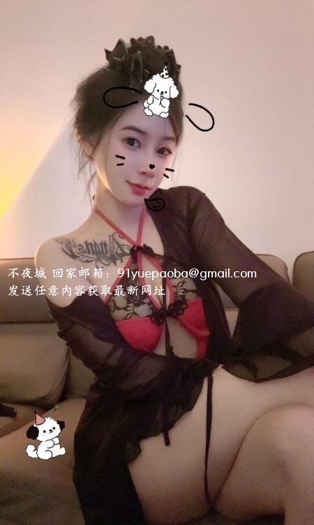 惠城舌吻反差御姐