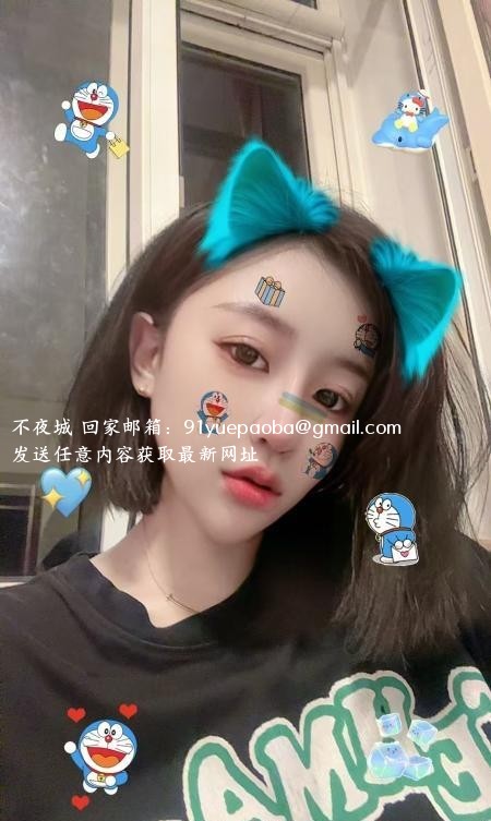 会喷水的小姐姐