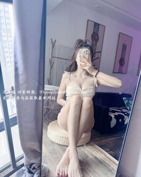 美胸服务系老师甜甜