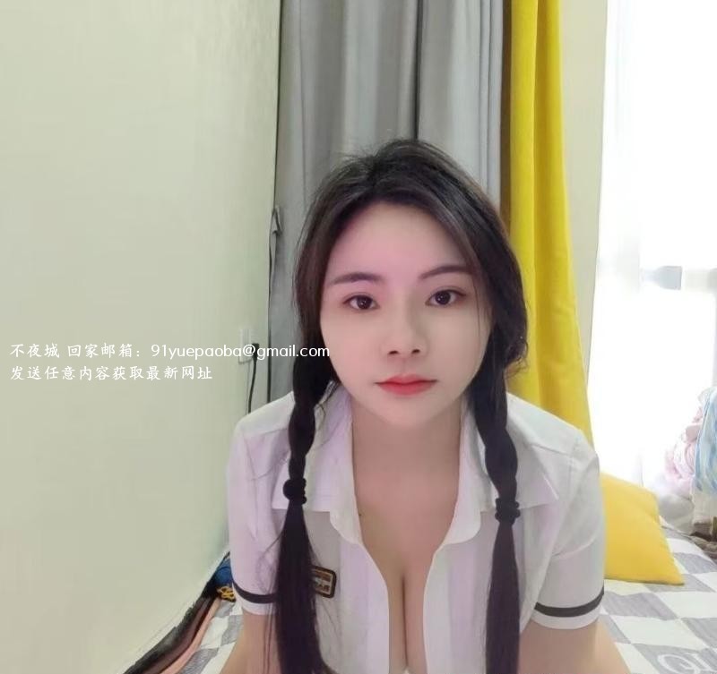 身材丰满李柏朴