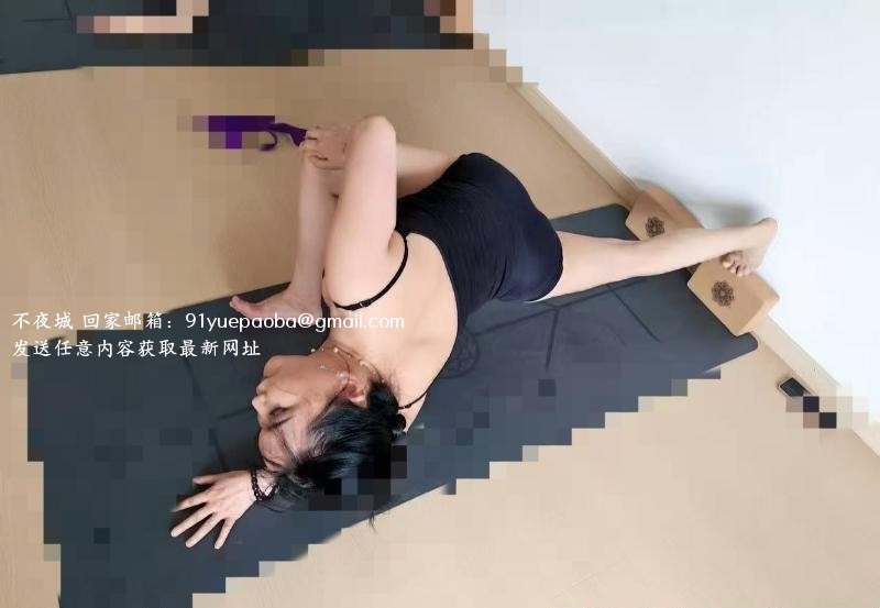 异域风情舞娘
