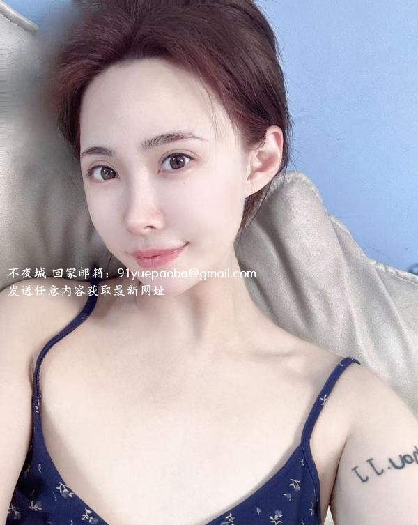 栖霞贴心小姐姐