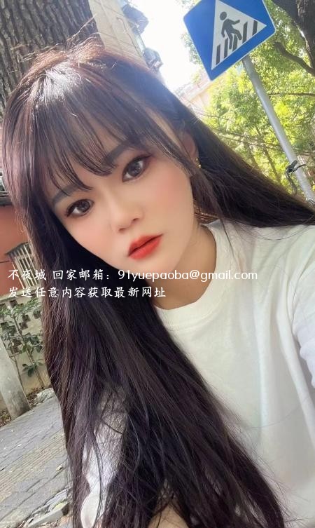武侯粉嫩小师妹