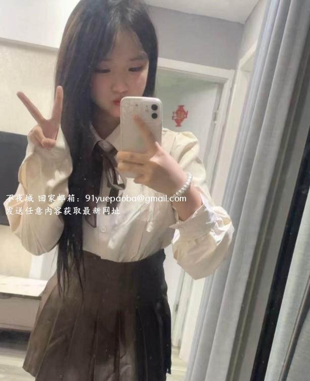三点粉可爱型女孩泡泡