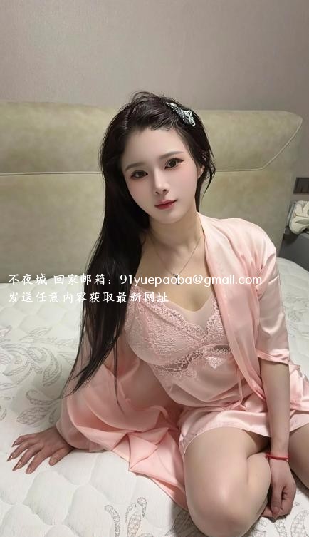 上城毒龙肥臀美少妇