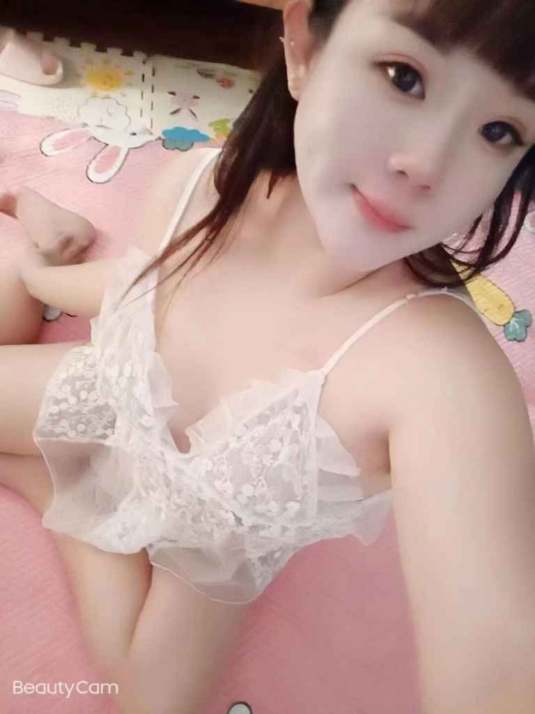 后门小女孩